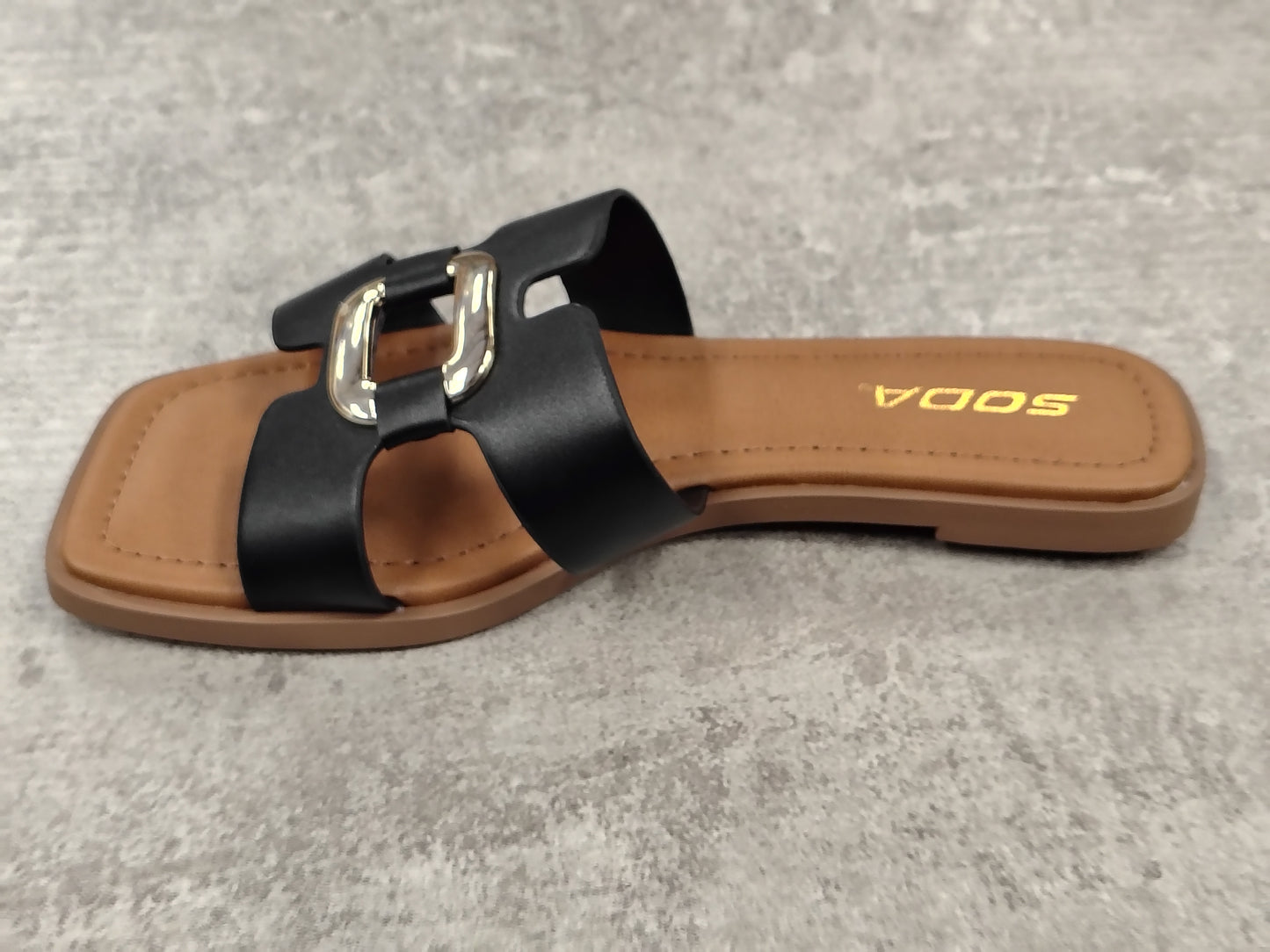 Sandal-Feng