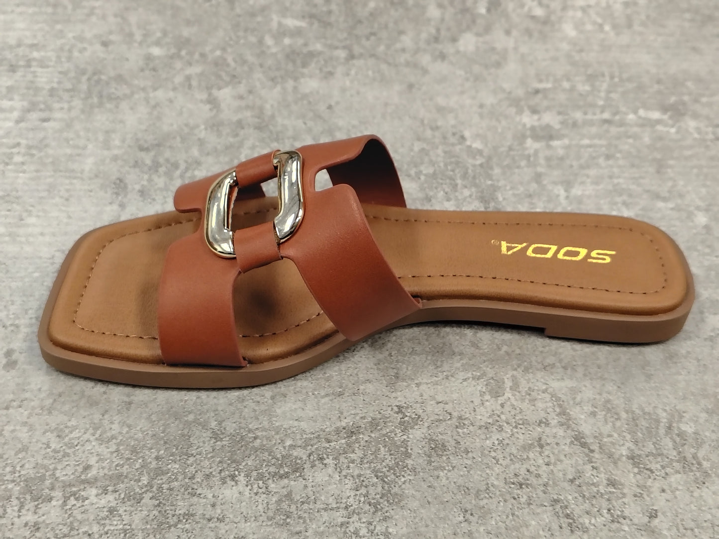 Sandal-Feng
