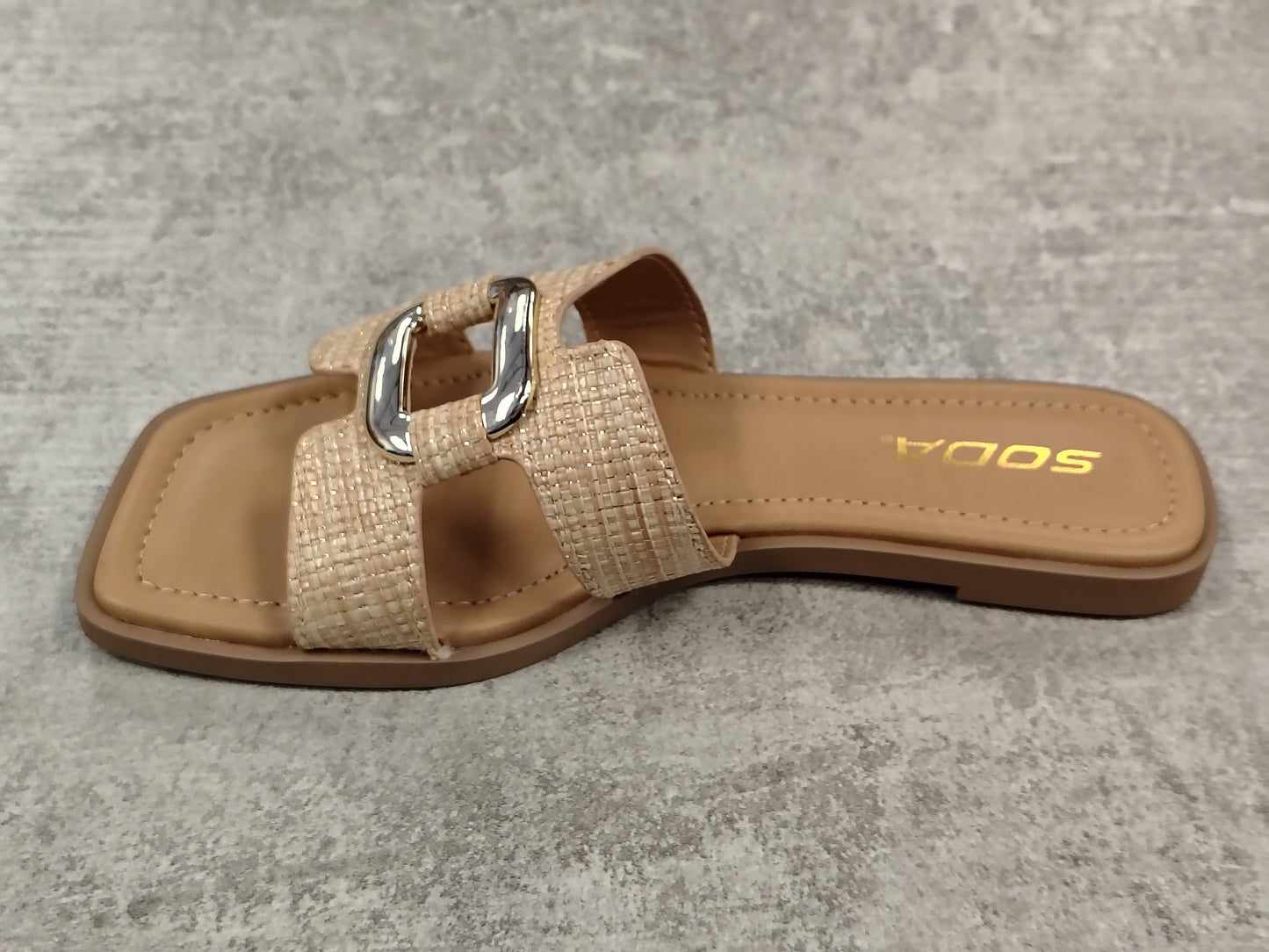 Sandal-Feng